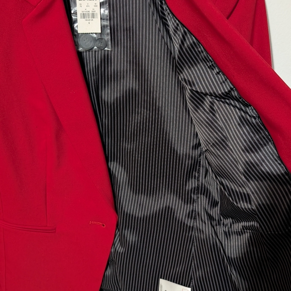 Express Red Blazer, size 4, new with tags - Picture 3 of 4
